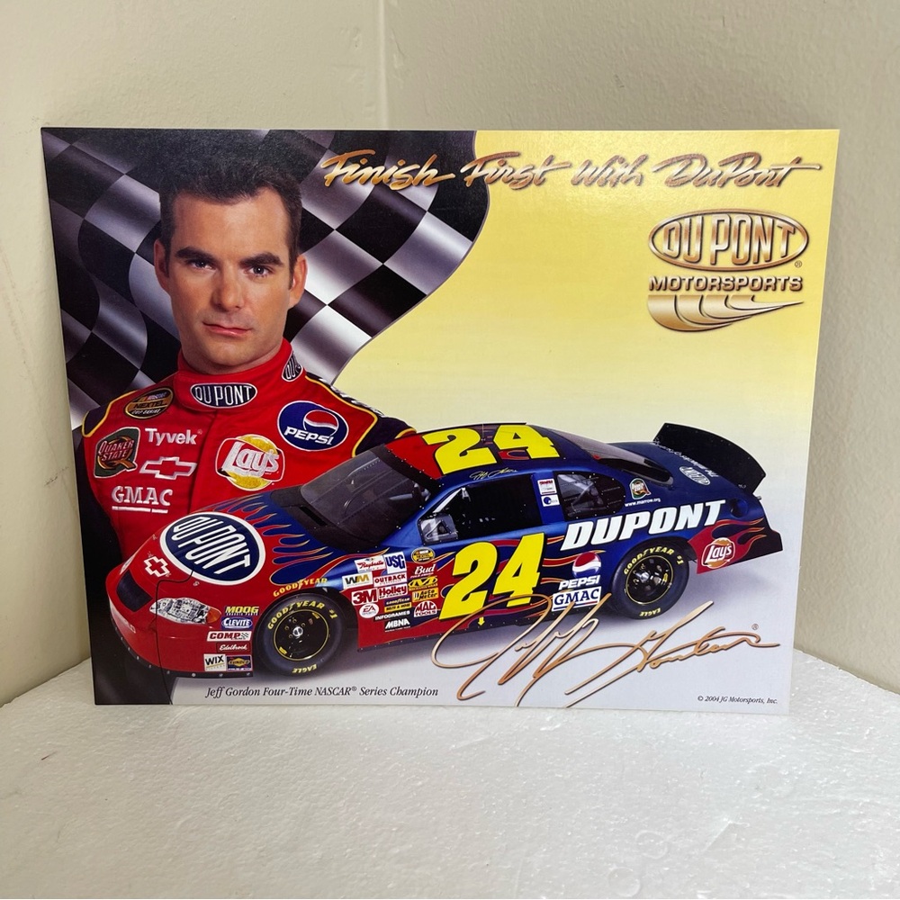 2004 JEFF GORDON DuPont Motorsports NASCAR DRIVER Photo Stat HERO Card 10"x8"